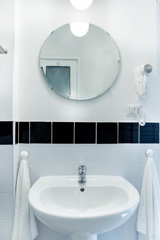 Cm B&B Piramide Rome Ruang foto
